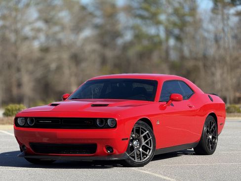 Used 2016 Dodge Challenger R/T Scat Pack image 7