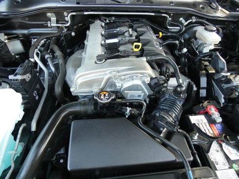 Used 2016 MAZDA MX-5 Miata Club image 57