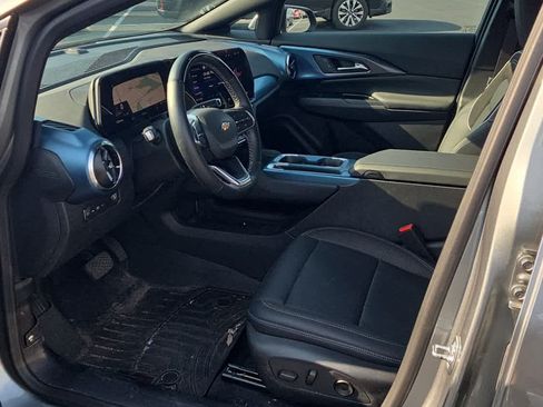 Used 2024 Chevrolet Equinox EV LT w/ Active Safety Package 3 AWD/4WD image 5