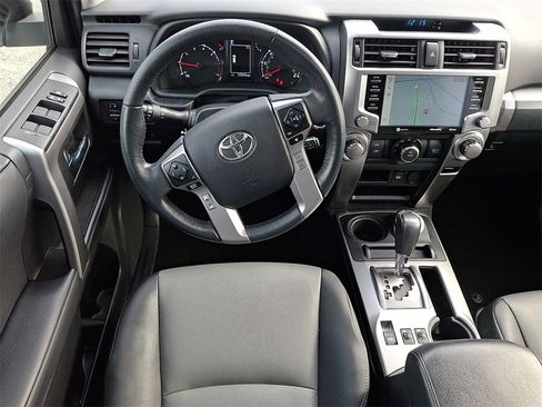 Used 2023 Toyota 4Runner SR5 Premium image 11