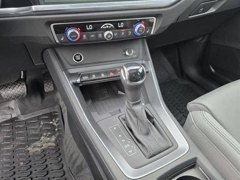 New 2025 Audi Q3 2.0T Premium image 25