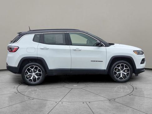 Certified 2024 Jeep Compass Limited image 13