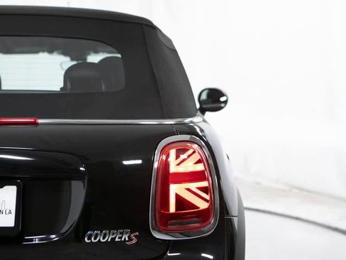Used 2022 MINI Cooper S image 31