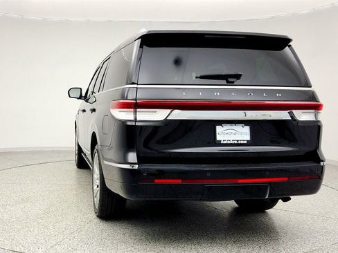 Used 2024 Lincoln Navigator Reserve image 6