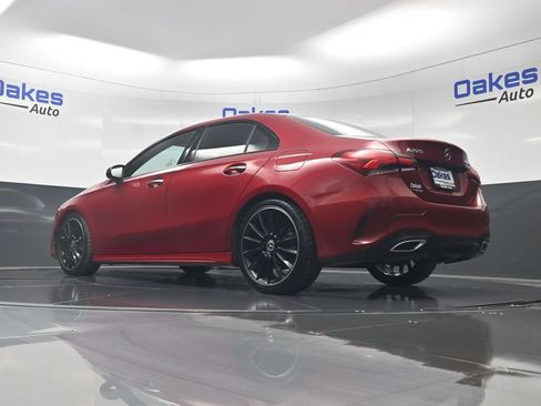 Used 2022 Mercedes-Benz A 220 4MATIC image 39
