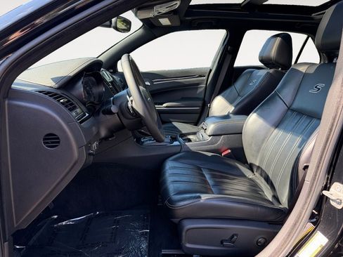 Used 2023 Chrysler 300 S RWD image 21