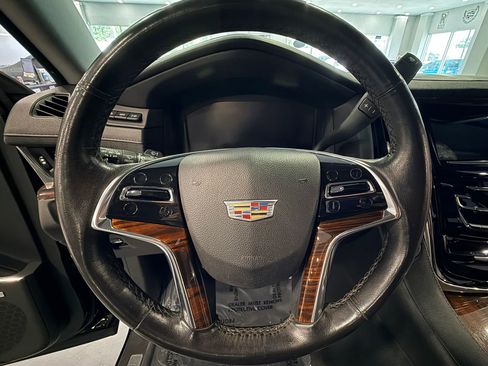Used 2015 Cadillac Escalade Premium RWD image 29