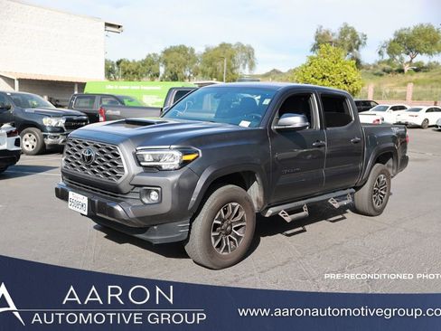 Used 2022 Toyota Tacoma TRD Sport w/ Technology Package image 1
