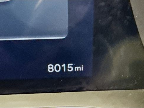 Used 2025 Genesis G90 3.5T image 13