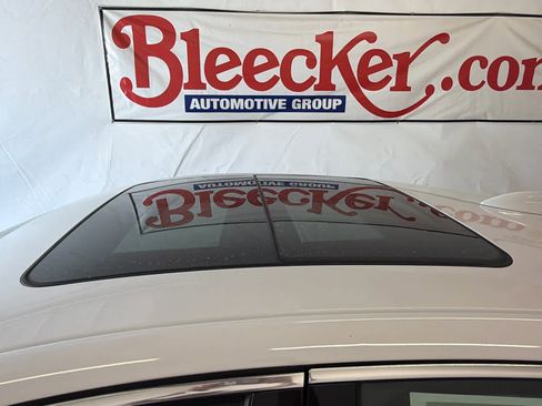 Used 2024 Chevrolet Malibu LT image 12