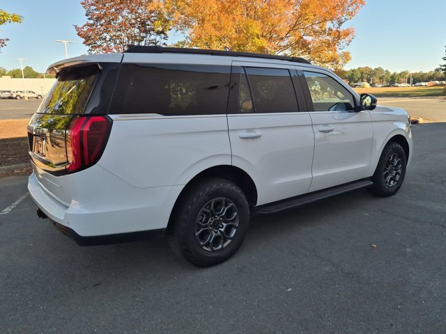 Certified 2026 Ford Expedition Active AWD/4WD image 4