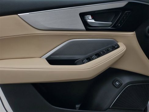 Certified 2025 Acura MDX w/ Technology Package image 21