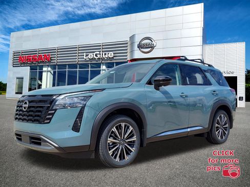 New 2026 Nissan Pathfinder Platinum FWD image 1