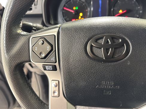 Used 2020 Toyota 4Runner SR5 Premium AWD/4WD image 13