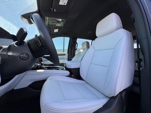 New 2025 Chevrolet Tahoe Premier image 17