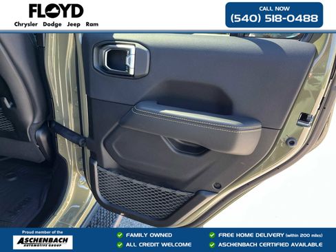 New 2026 Jeep Wrangler Unlimited Sahara AWD/4WD image 33