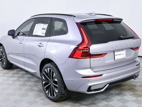 New 2026 Volvo XC60 B5 Ultra w/ Climate Package AWD/4WD image 3