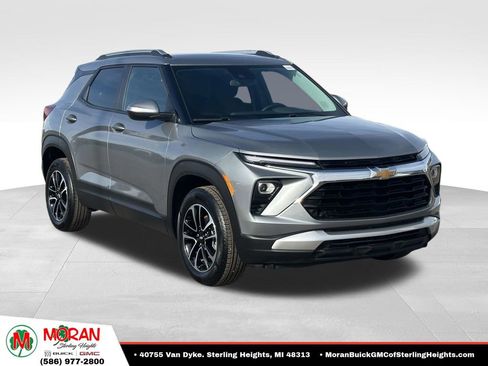 Certified 2024 Chevrolet TrailBlazer LT w/ LT Cold Weather Package AWD/4WD image 7