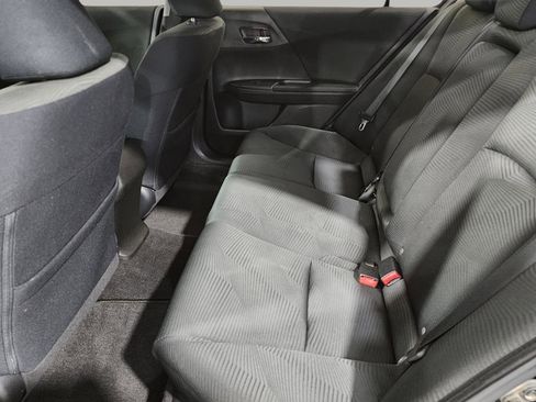 Used 2015 Honda Accord LX image 18