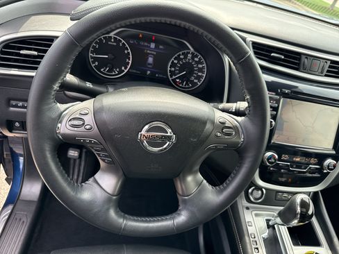 Used 2020 Nissan Murano SL w/ Moonroof Package AWD/4WD image 16