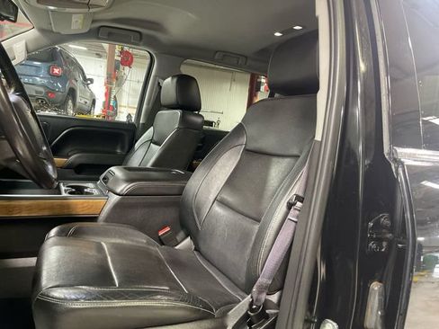 Used 2016 Chevrolet Silverado 1500 LTZ w/ LTZ Plus Package AWD/4WD image 11