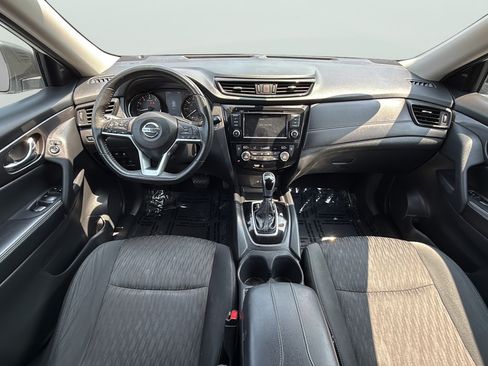 Used 2020 Nissan Rogue SV FWD image 14