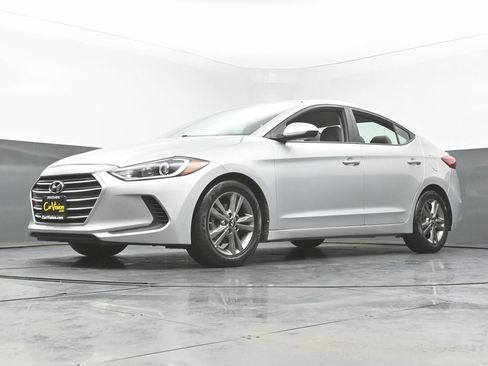 Used 2018 Hyundai Elantra SEL image 46