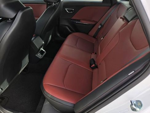 New 2025 Kia K4 GT-Line Turbo w/ GT-Line Premium Package FWD image 19