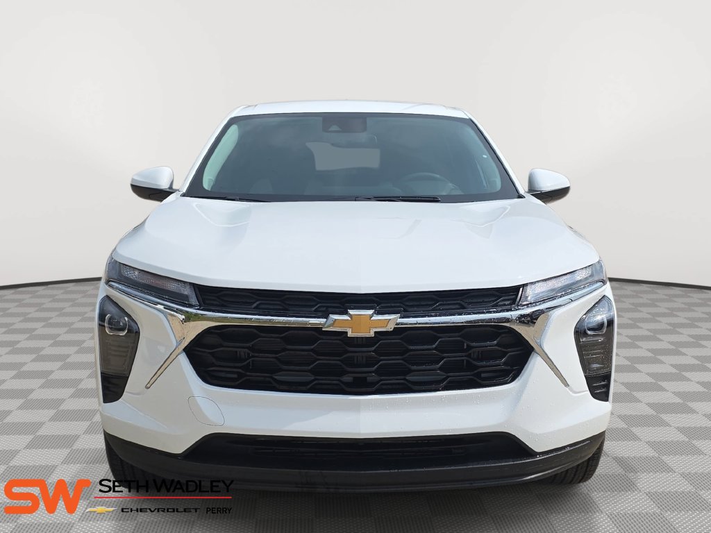 New 2026 Chevrolet Trax LS w/ LS Convenience Package FWD image 2