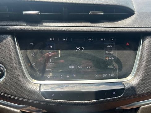 Used 2022 Cadillac XT5 Premium Luxury w/ Technology Package FWD image 19