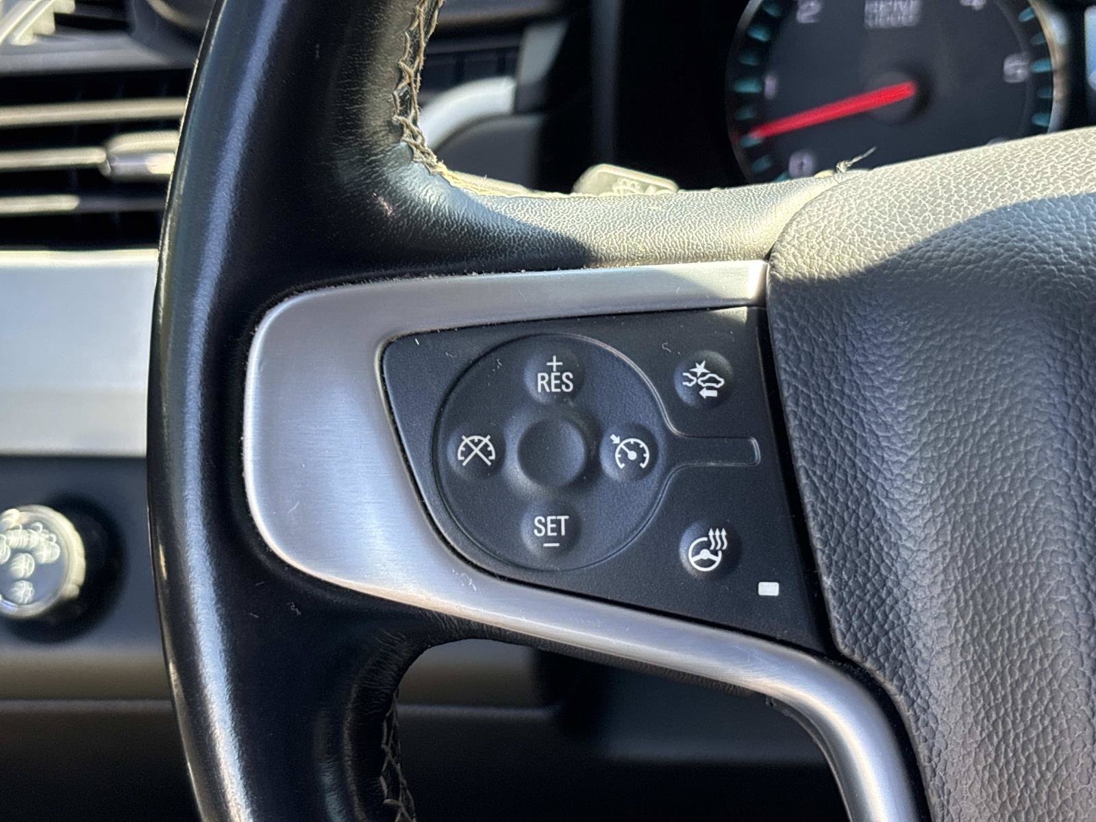 Used 2019 GMC Yukon XL SLT AWD/4WD image 19