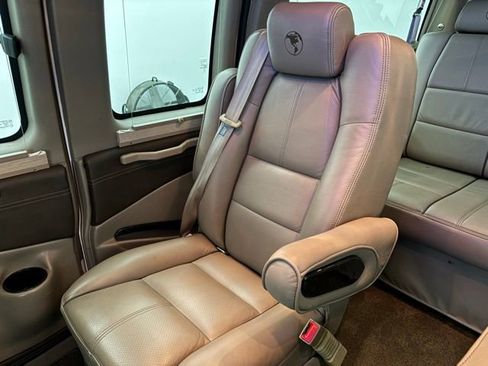 Used 2019 GMC Savana 2500 RWD image 41