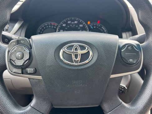 Used 2012 Toyota Camry LE FWD image 21