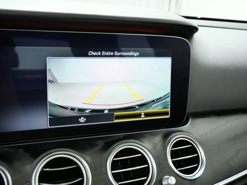 Used 2020 Mercedes-Benz E 450 4MATIC Sedan image 27