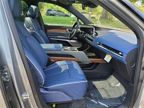 New 2026 Cadillac Vistiq Premium Luxury image 10