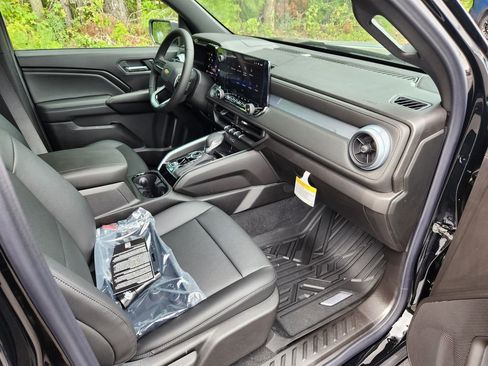 New 2026 Chevrolet Colorado LT w/ LT Convenience Package image 8