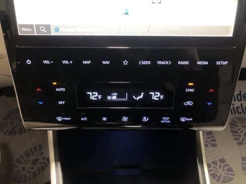 Used 2023 Hyundai Tucson Limited image 33