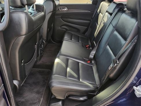 Used 2017 Jeep Grand Cherokee Limited image 14
