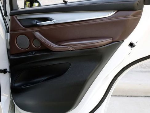 Used 2017 BMW X5 xDrive50i w/ Executive Package image 22