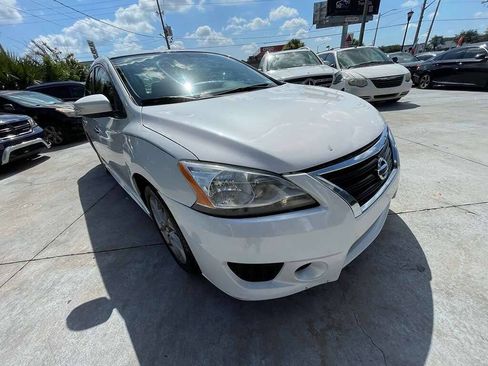Used 2015 Nissan Sentra SR w/ SR Premium Package FWD image 14