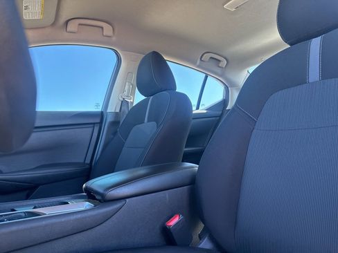 Certified 2024 Nissan Sentra SV image 32