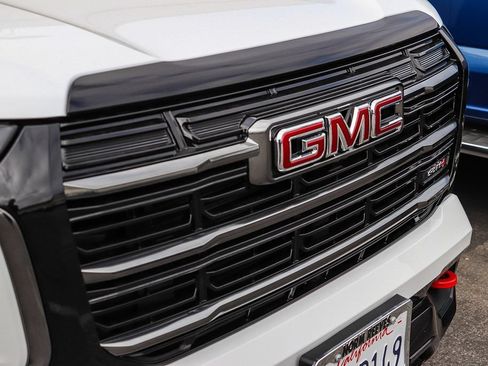 Used 2026 GMC Terrain AT4 AWD/4WD image 6