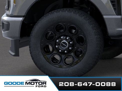 New 2026 Ford F250 XLT w/ XLT Premium Package AWD/4WD image 19