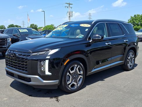 Used 2025 Hyundai Palisade Limited AWD/4WD image 3
