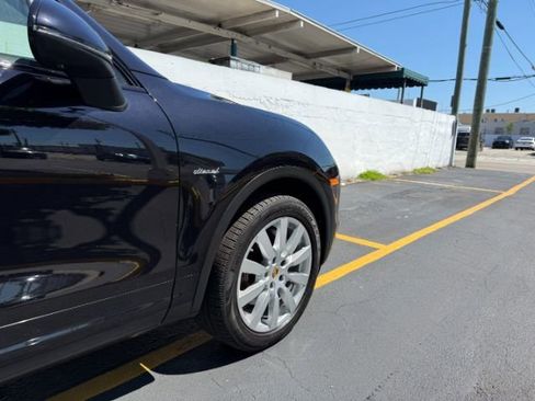 Used 2015 Porsche Cayenne Diesel image 10