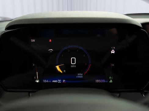 Used 2025 Chevrolet TrailBlazer RS w/ Convenience Package image 4