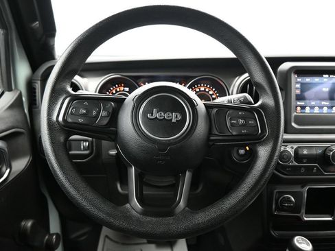 Used 2023 Jeep Gladiator Sport AWD/4WD image 14