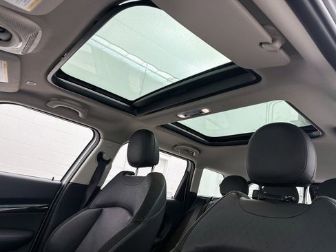 Used 2019 MINI Cooper Clubman S image 3