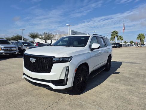 Used 2024 Cadillac Escalade Sport w/ LPO, ONYX Package image 1