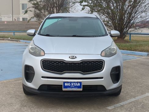 Used 2017 Kia Sportage LX image 9